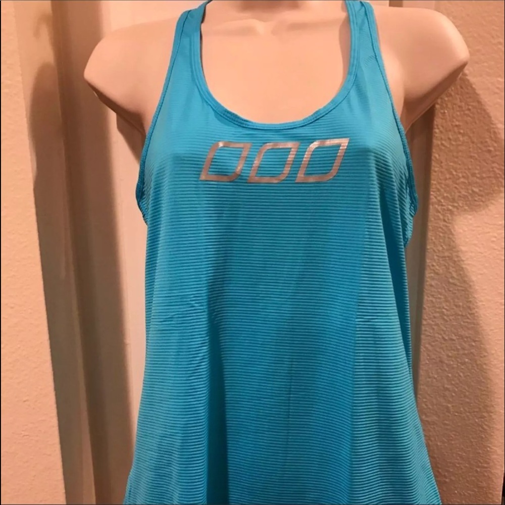 Lorna Jane tank